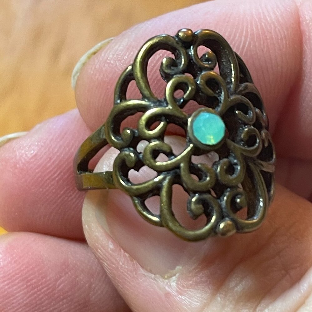Ring - Picture 3 of 4
